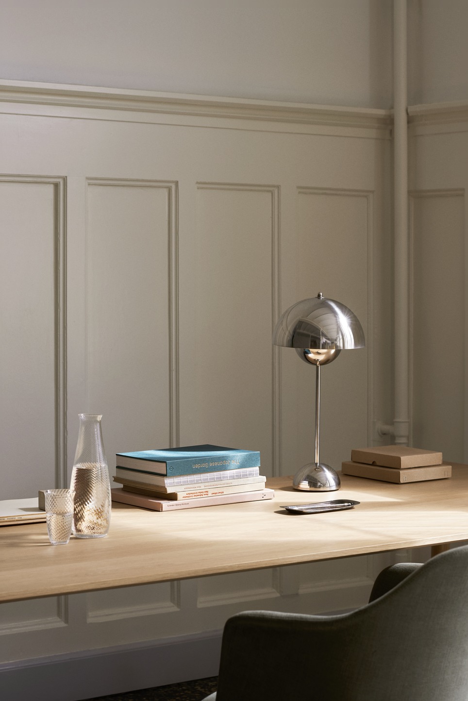 Flowerpot Table Lamp VP3
